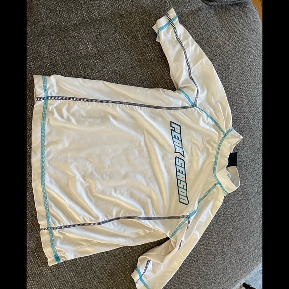 White boy’s rashguard - Picture 1 of 3